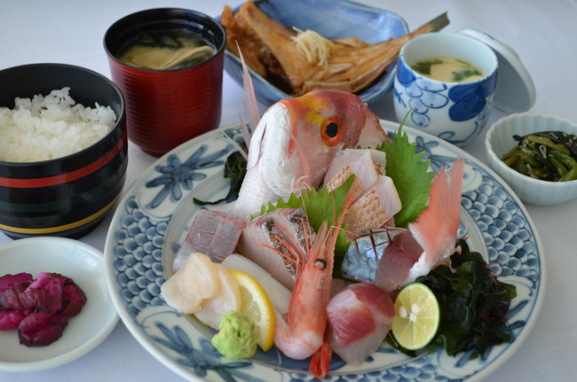 小浜港直送の地魚が自慢の「近海お刺身膳」