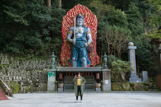 厄災から人々を助けてくれる仏様へ参拝