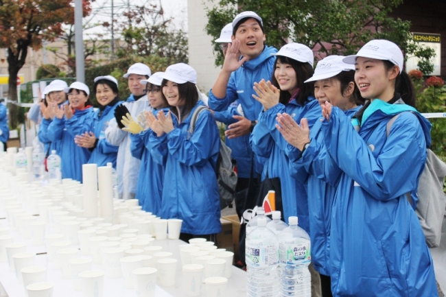 昨年の給水ボランティアの模様