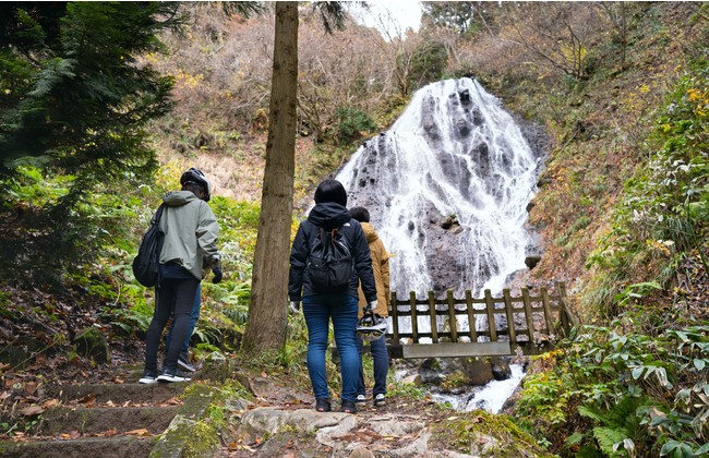 滝の数が日本一を誇る山形県で滝めぐり