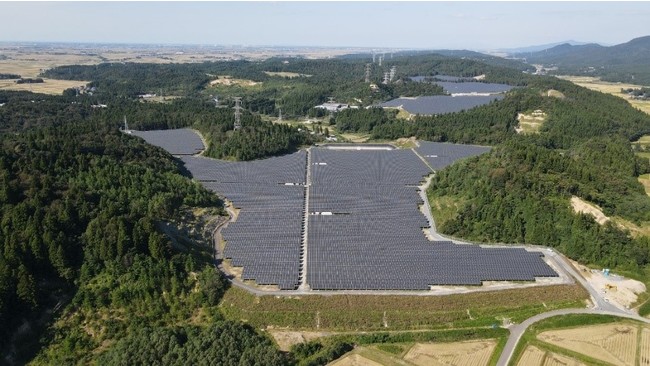 大日メガソーラー発電所　全景写真