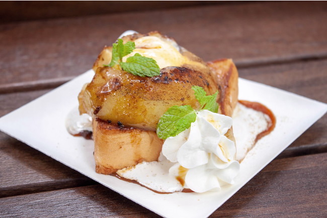 焼きブラムリートースト　バニラアイス添え