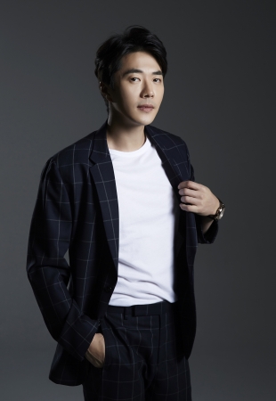 ©Kwon Sang Woo Japan Official Fanclub