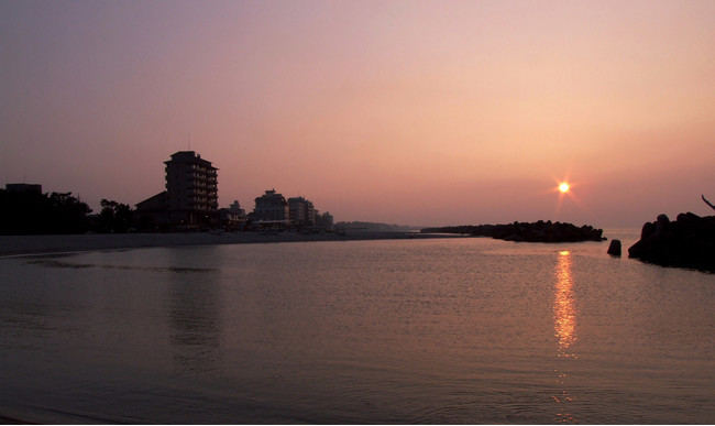 日本海と夕陽（皆生温泉）