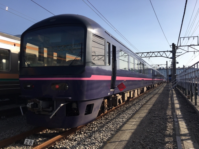 お座敷列車「華」（画像提供：ＪＲ東日本）