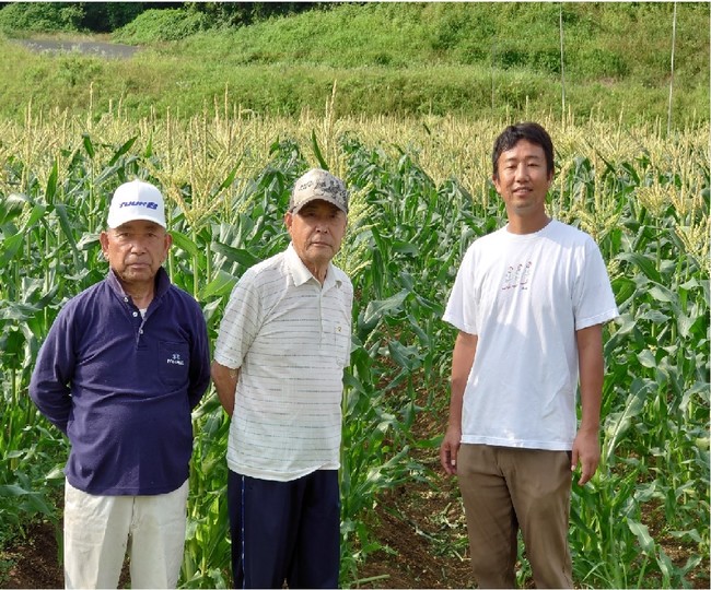 （左：土井生紀（74歳）、中：木下立郎（74歳）、右：同社代表　唐島晶悟）