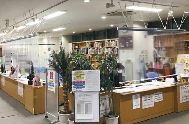 施工イメージ：図書館 貸出カウンター （不特定多数の方が利用されるシーンに）