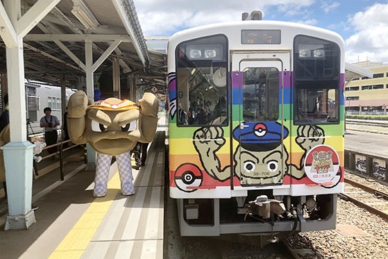 岩手県×イシツブテ　ラッピング列車