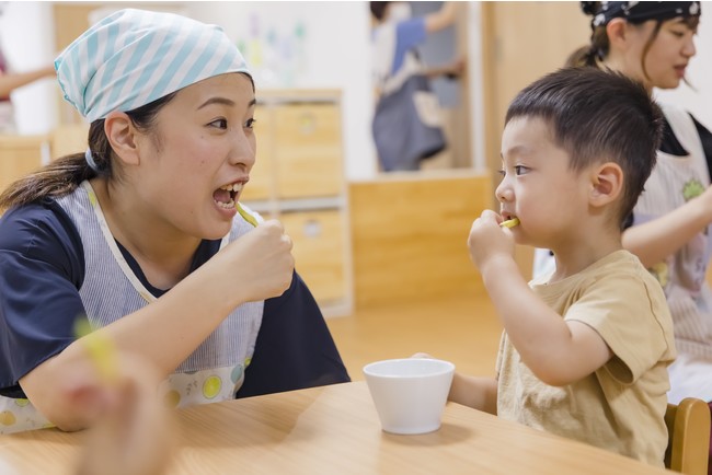 ▲「てりは保育園たかつ」での試食会の様子