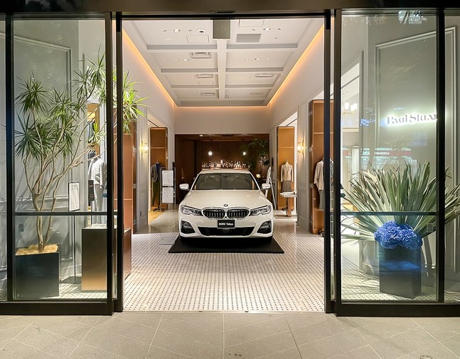 Paul Stuart 青山本店_BMW外観