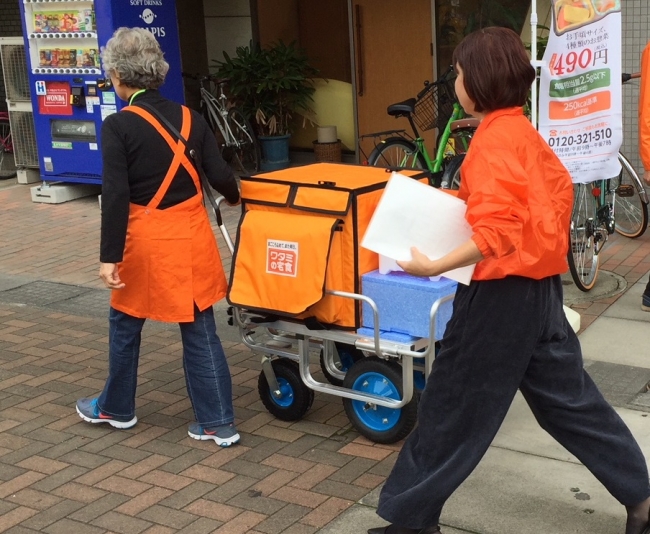 板橋高島平営業所では徒歩でもお届けします