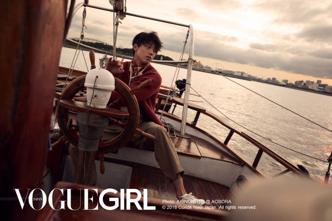 VOGUE GIRL Photo：AKINORI ITO @ AOSORA © 2017 Conde Nast Japan. All rights reserved.