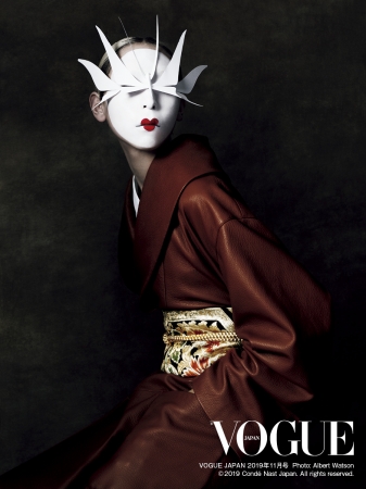 VOGUE JAPAN 2019年11月号 Photo：Albert Watson © 2019 Condé Nast Japan. All rights reserved.