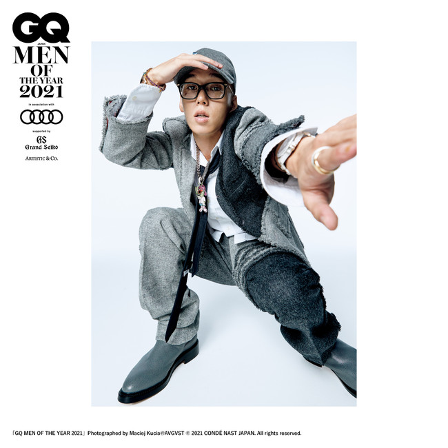 『GQ MEN OF THE YEAR 2021』Photographed by Maciej Kucia @ AVGVST © 2021 CONDÉ NAST JAPAN. All rights reserved.