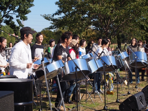 WAIWAI STEEL BAND