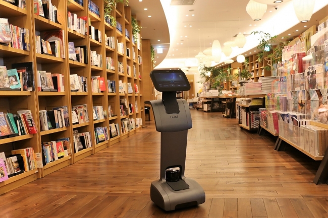 2019年9月13日（金）から二子玉川 蔦屋家電　1階 Tech Frontで展示されるパーソナルロボット temi