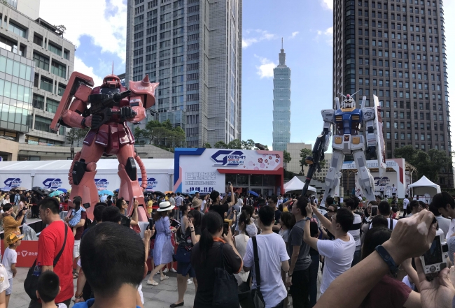 GUNDAM docks at TAIWAN